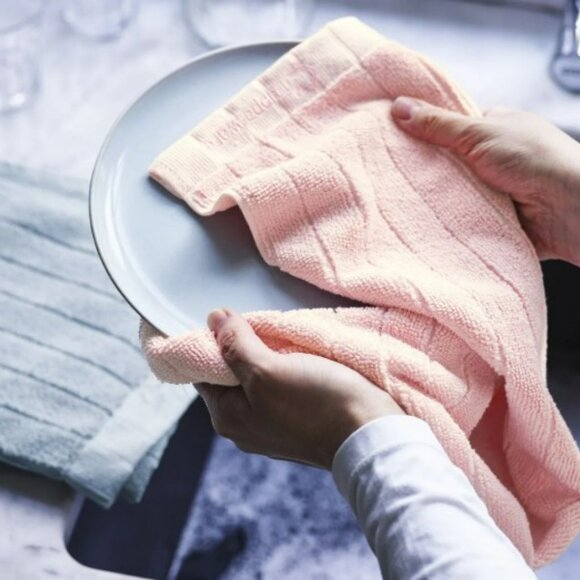 Tupperware Recycled Microfibers Dish Drying Towel (Set Of Two) - Pink & Gray New - Picture 2 of 2
